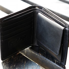 LEATHER CLAMSHELL WALLET