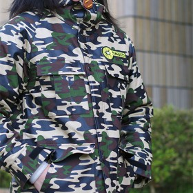 GIRL HUNTING MT. PARKA