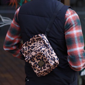 LEOPARD SHOULDER BAG