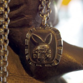 SSDD DEATH BUNNY NECKLESS 3409