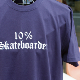 10% SKATEBOADER S/S TEE